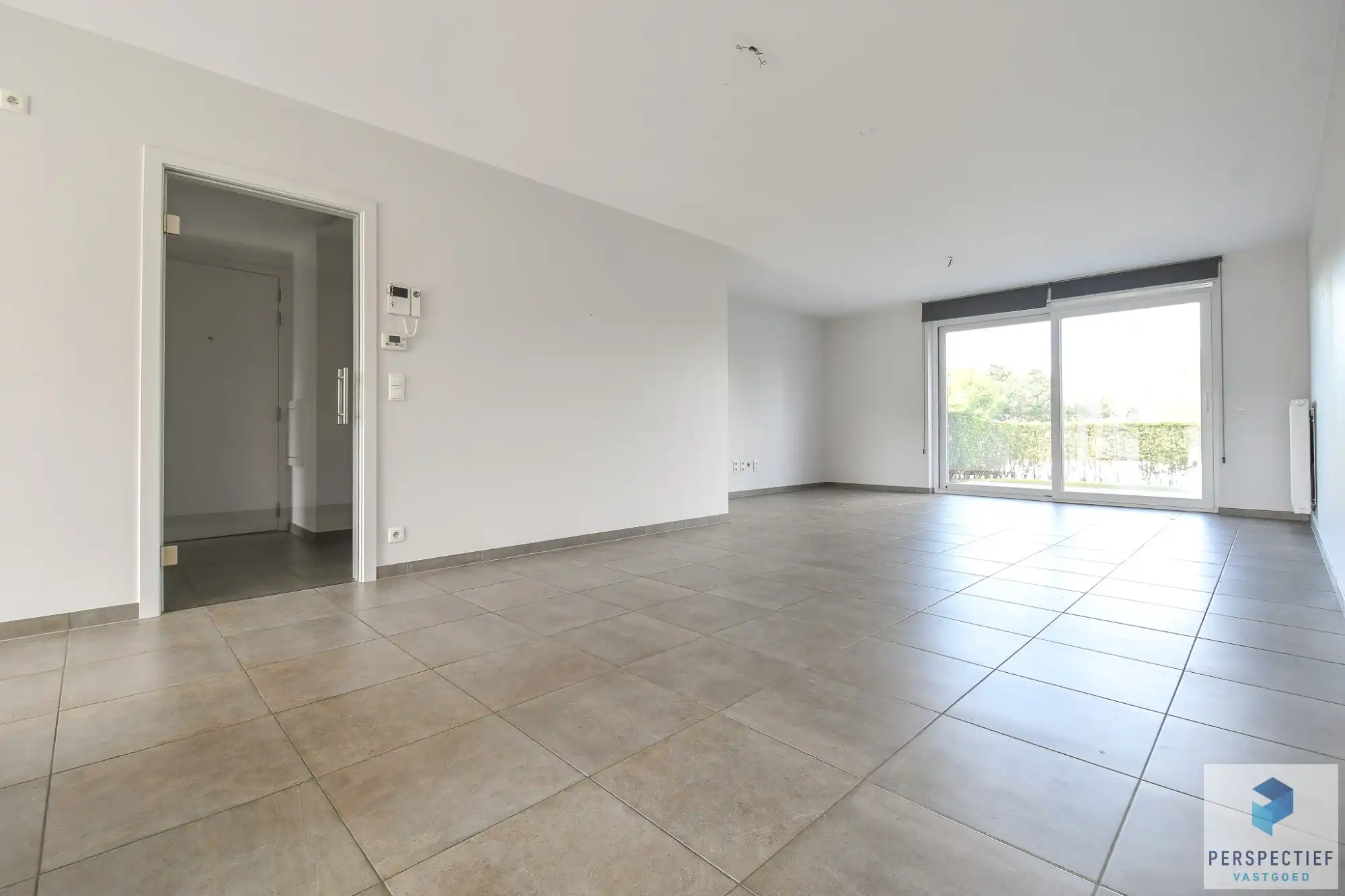 BEZOEKMOMENT WOENSDAG 15/07 VAN 16.30U TOT 17.30U | Ruim gelijkvloers appartement met 2 slaapkamers, voor- én achtertuin met terras & staanplaats foto 13