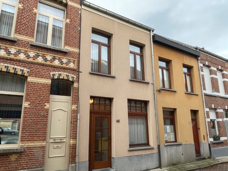 Rijhuis te huur foto {{pictureIndex}}