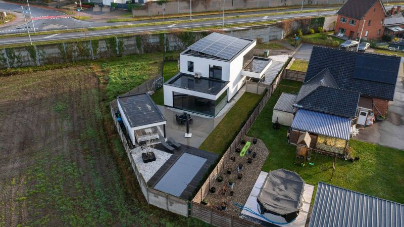 Exclusieve villa met zwembad foto 37