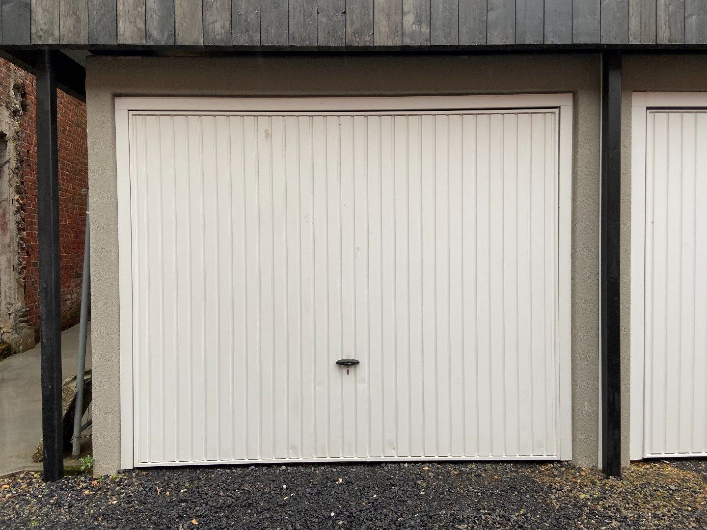 GARAGEBOX GELEGEN IN DORPSKERN!  foto 2