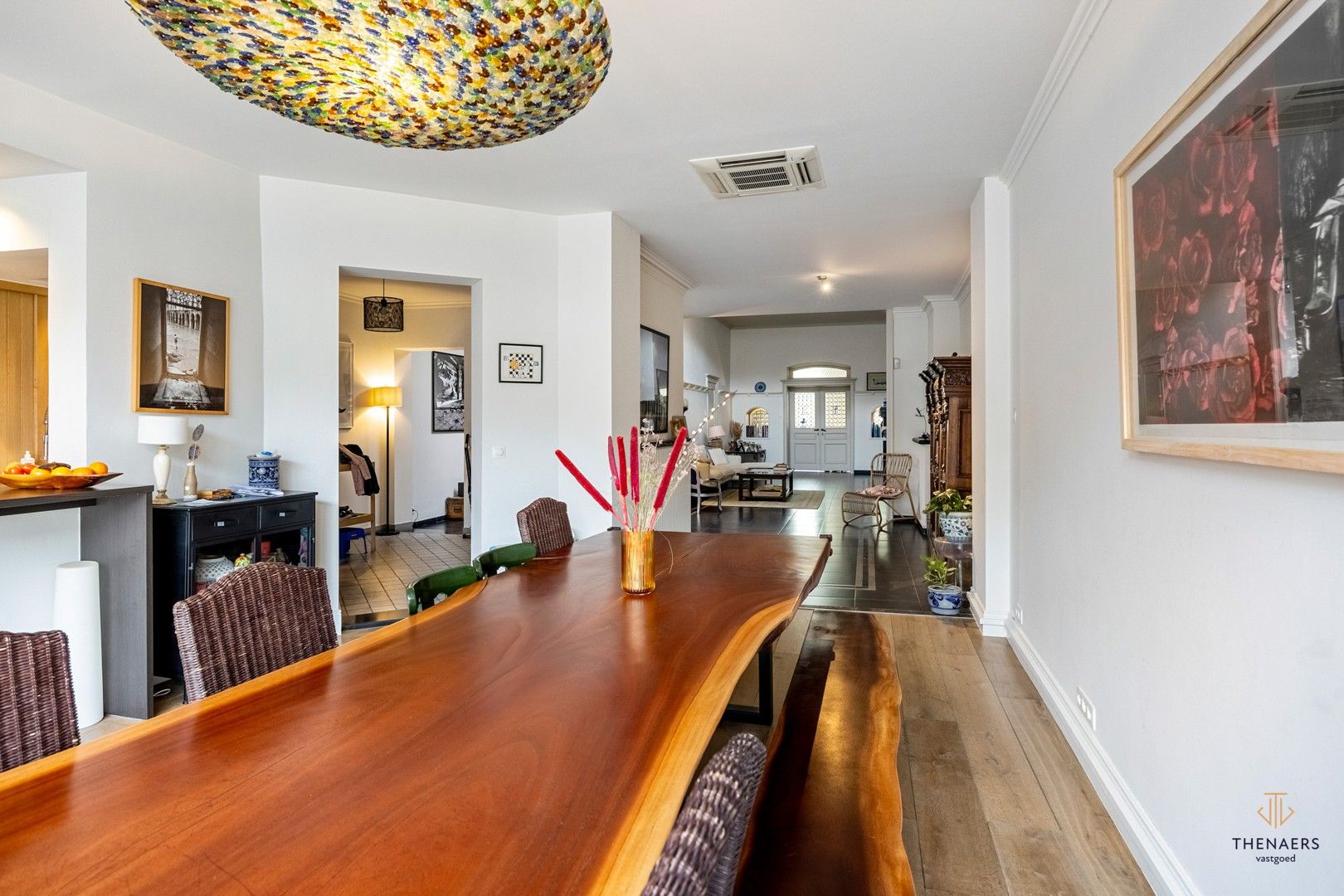 Statige herenwoning op toplocatie in hartje Sint-Truiden. foto 9