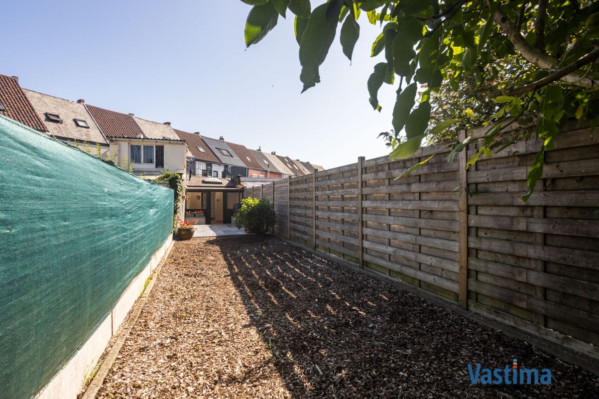 Instapklare gezins- of starterswoning met tuin, garage én topbereikbaarheid foto 26