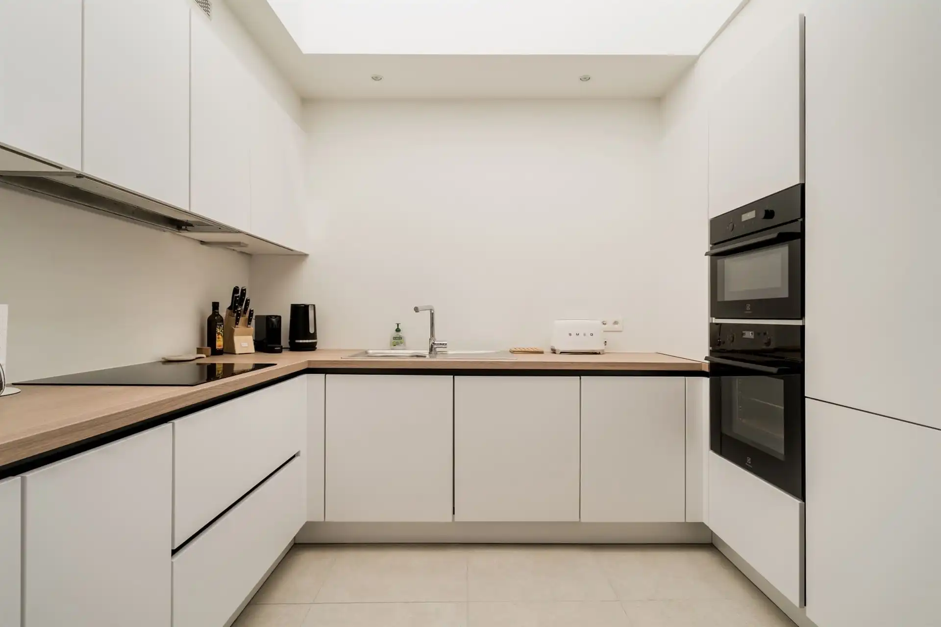 Handelsgelijkvloers + duplexappartement centrum Mechelen foto 8