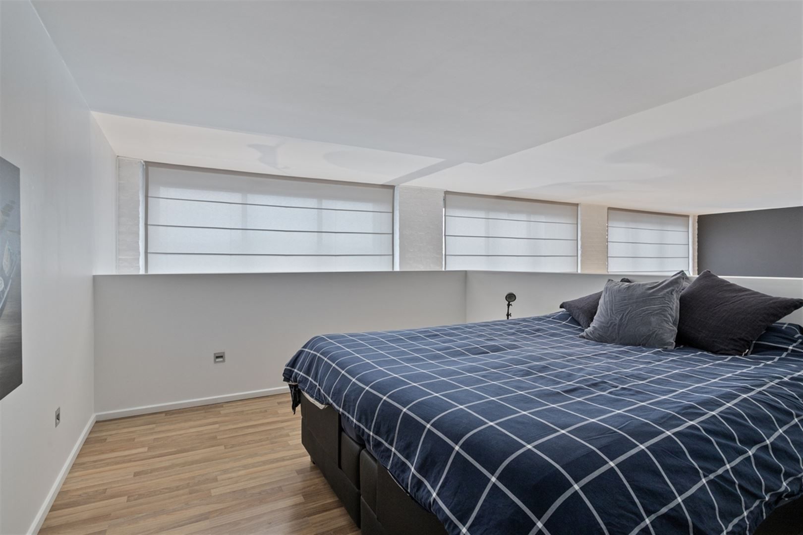 Ruime goed onderhouden loft van 235 m2 foto 20