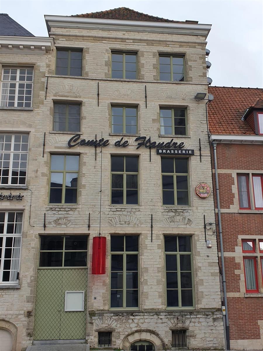 Historisch handelspand op de markt te Oudenaarde foto 3