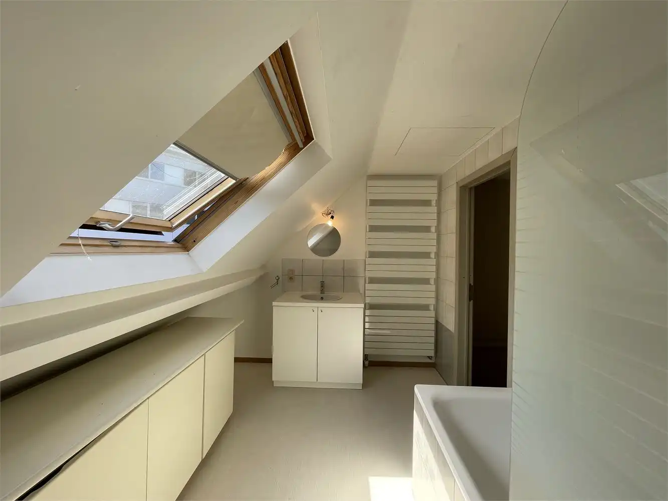 Aangename gezinswoning met 3 slaapkamers en buitenruimte foto 11