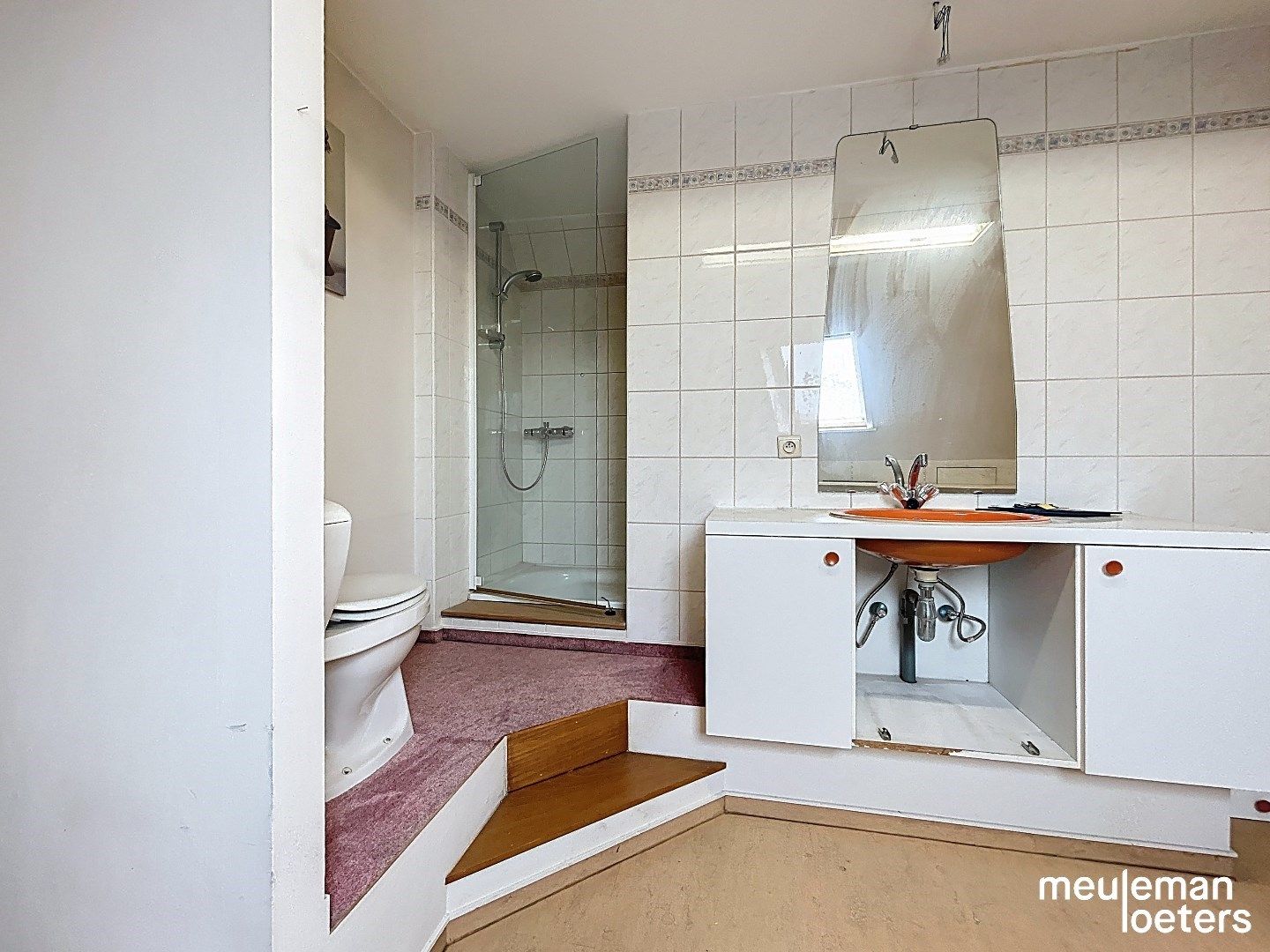 Ruime rijwoning nabij het commercieel centrum van Roeselare foto 21