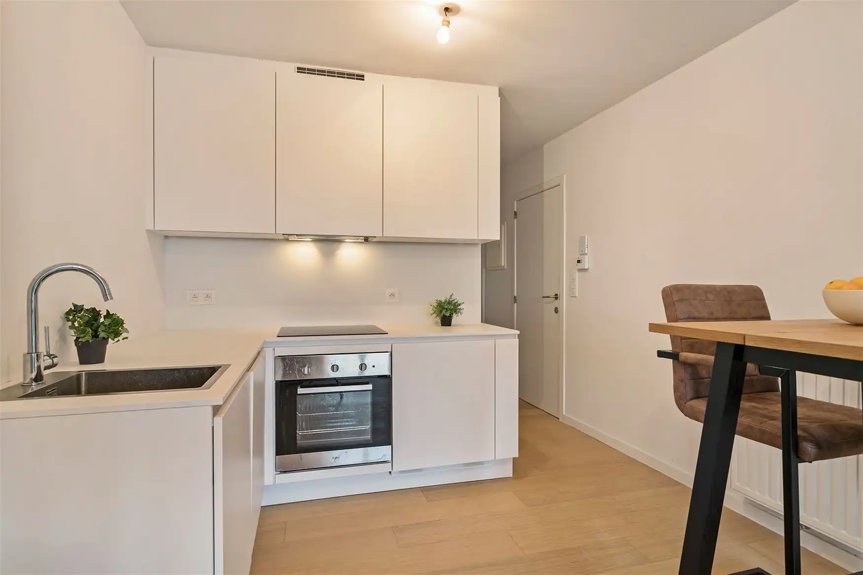 Gerenoveerd éénslaapkamerappartement aan de Vlaamsekaai foto 5