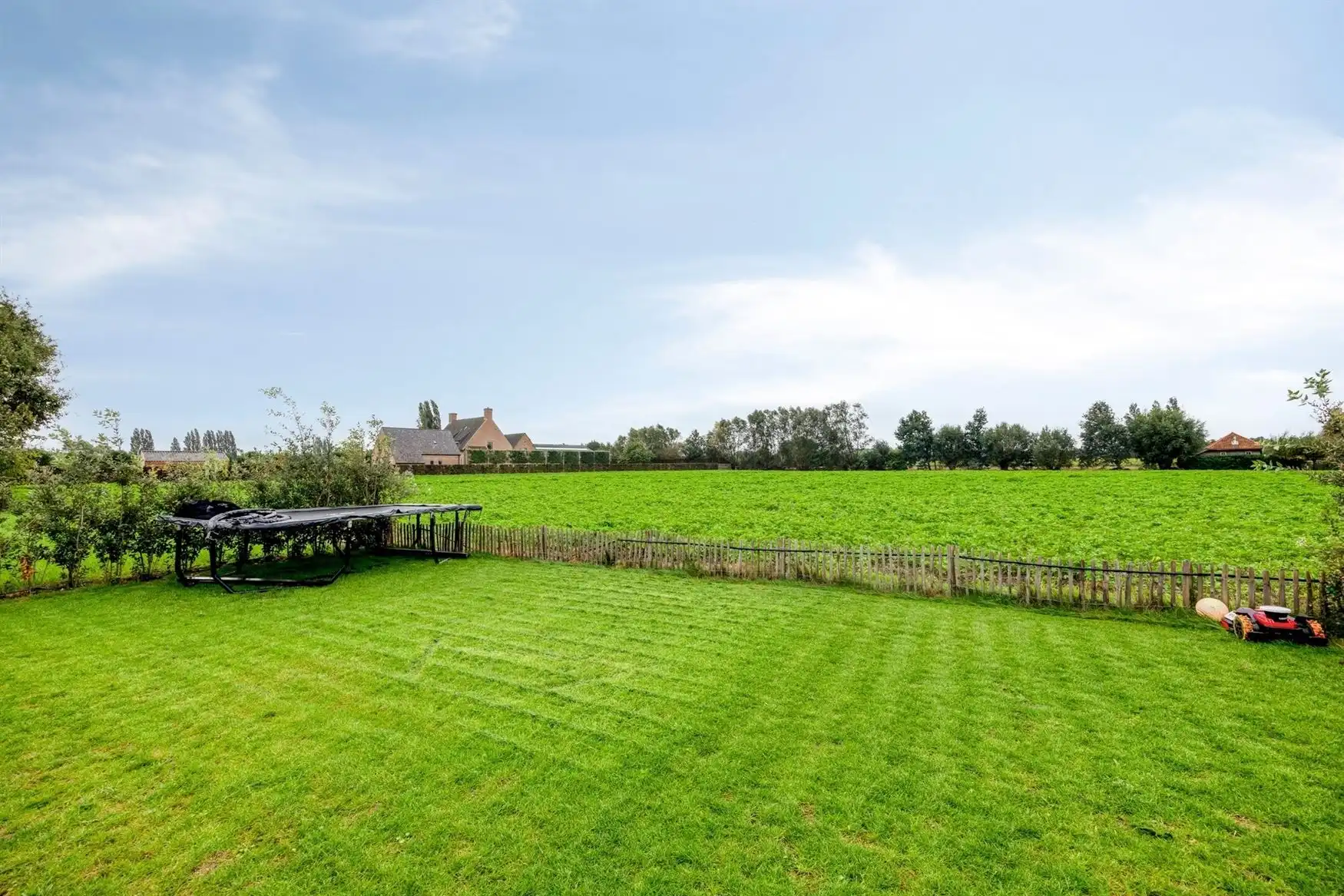 Uitzonderlijke nieuwbouwwoning in landelijke stijl foto 25