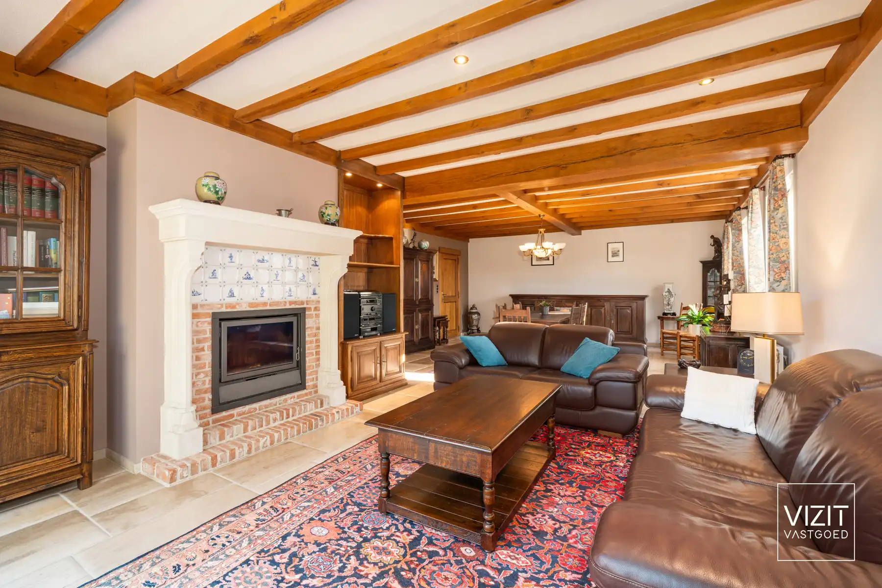 Karaktervolle, ruime villa met 4 à 5 slaapkamers in Appelterre foto 8