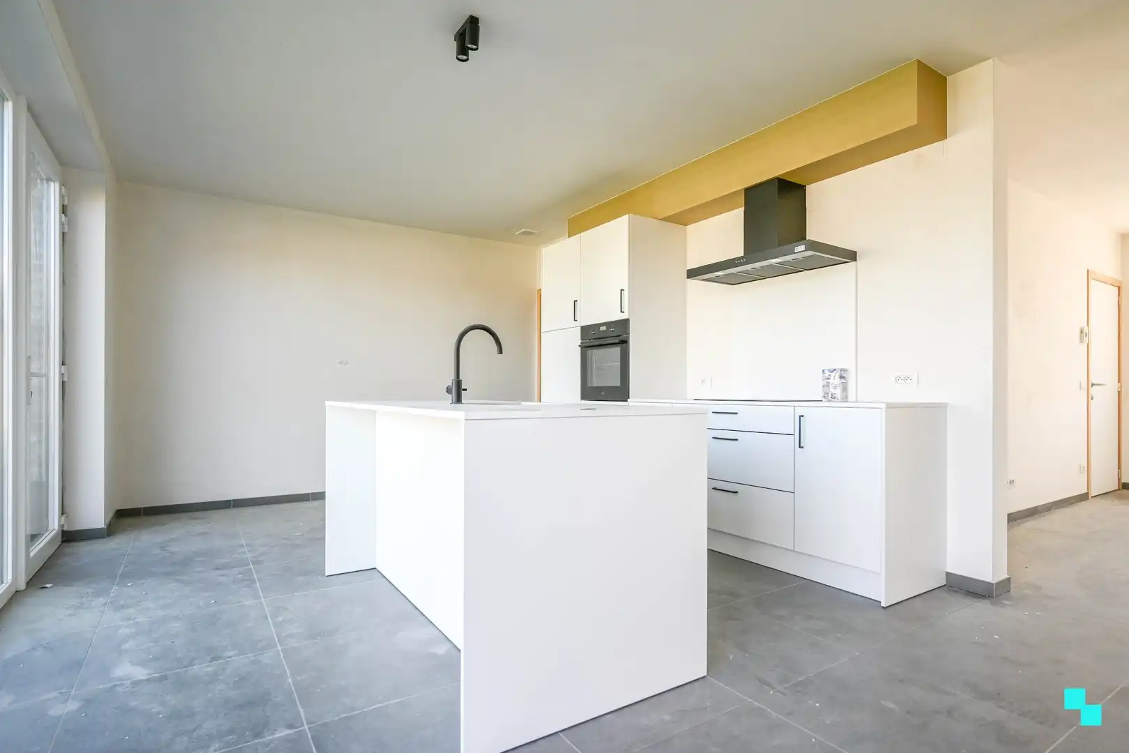 Hedendaagse nieuwbouwwoning nabij centrum foto 8