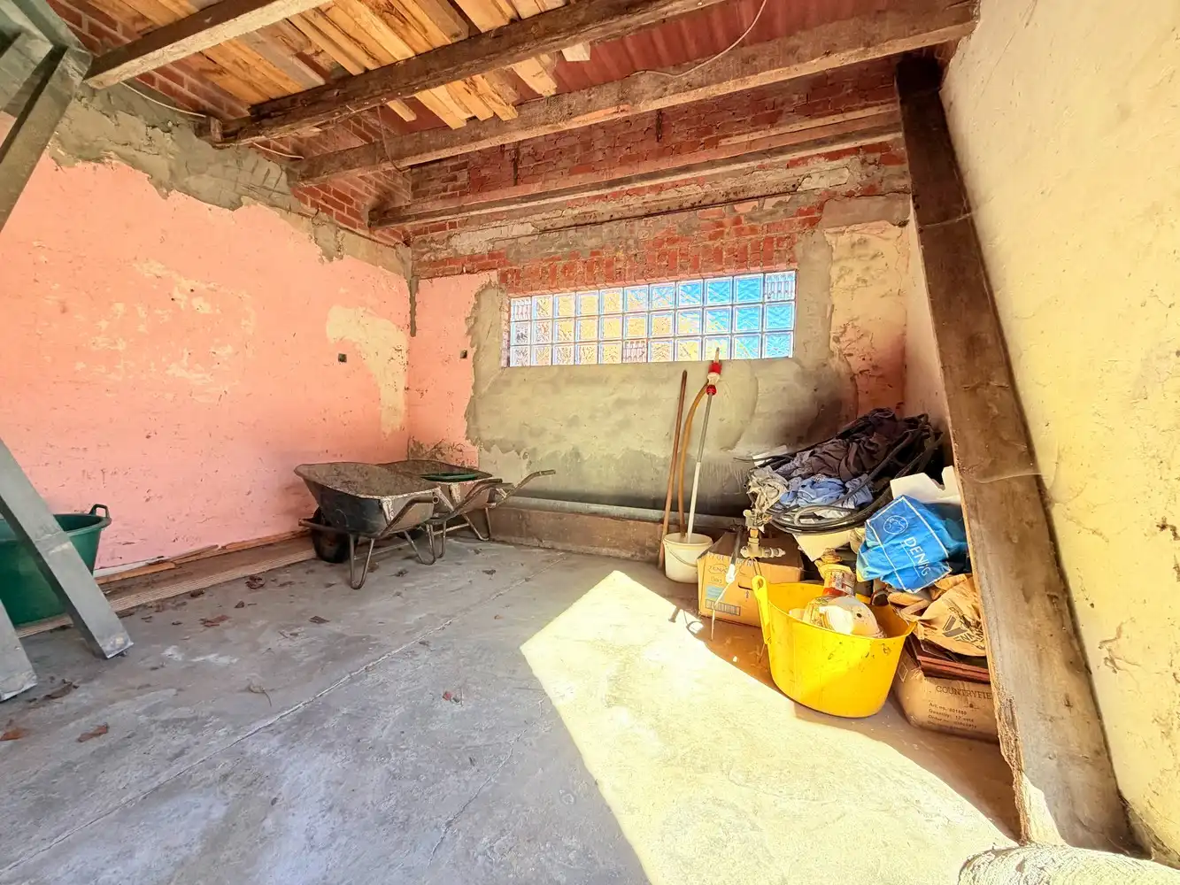 Alleenstaande woning op een perceel van 2.254 m² foto 24