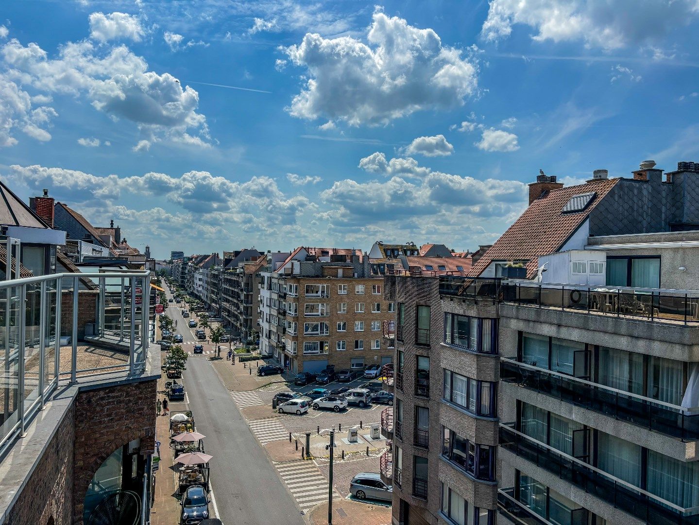 Aangenaam dakappartement met uitzonderlijke zonneterrassen en zijdelings zeezicht, gelegen op 50 meter van de Zeedijk. foto 22