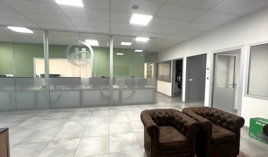 Bedrijfspand te koop in industriezone Hoogveld te Dendermonde foto 13