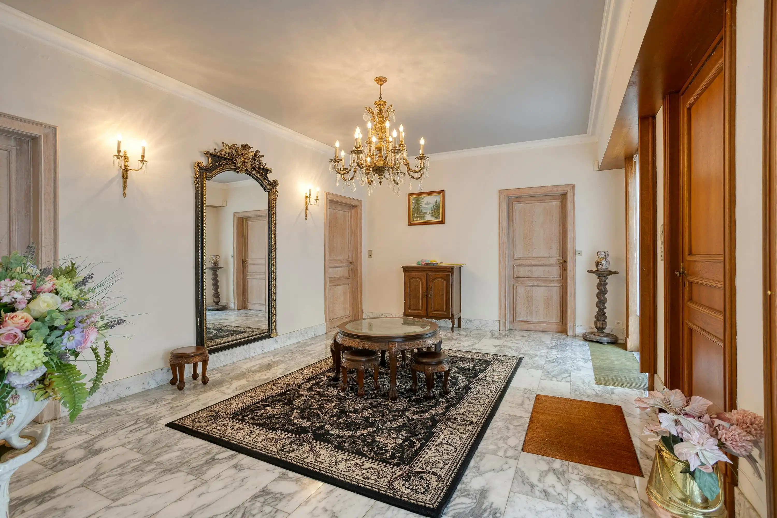 Mooi gelegen landhuis te koop in Meerbeke foto 3