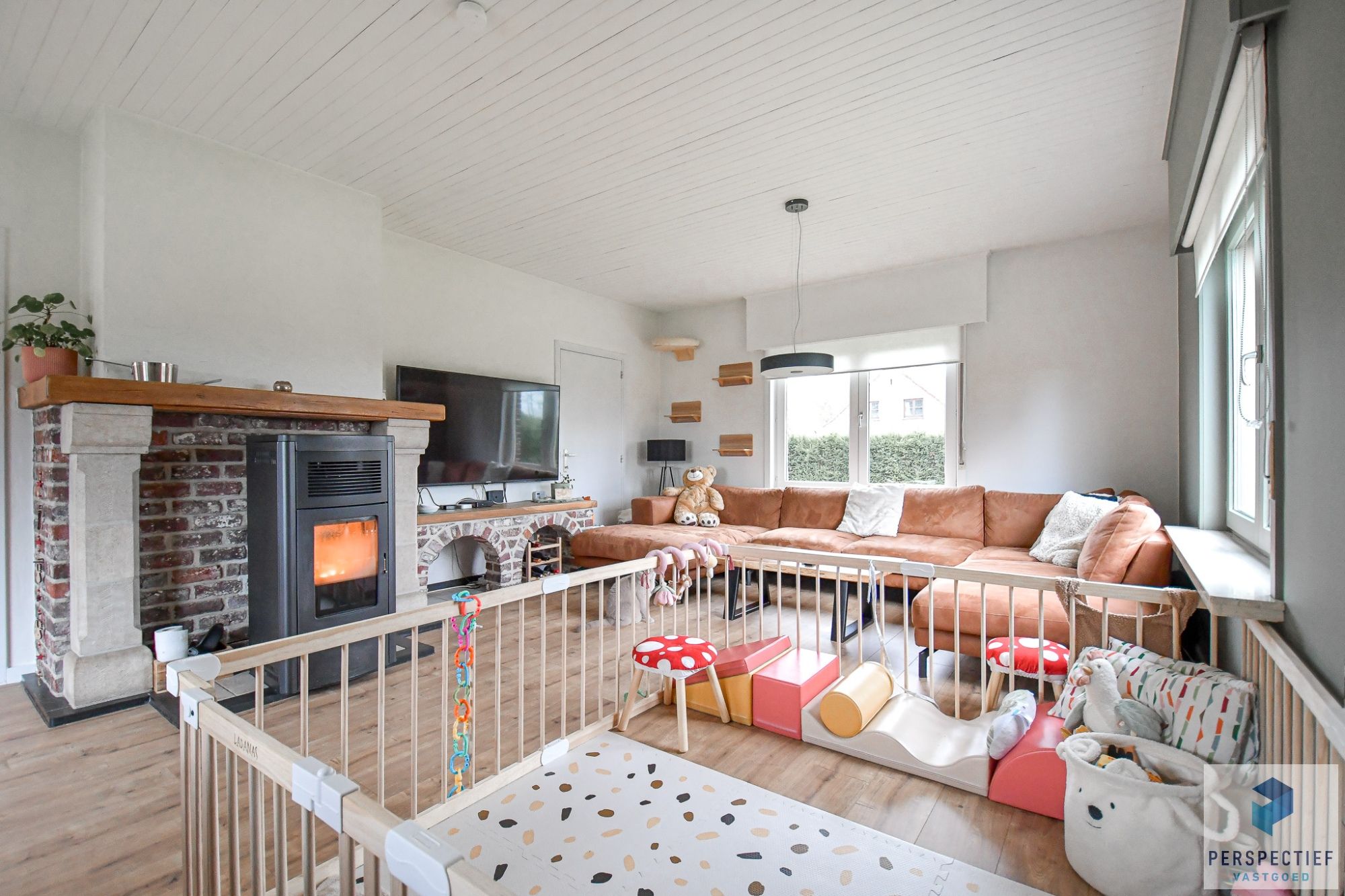 BEZOEKMOMENT WOENSDAG 3/12 VAN 15U30 TOT 17U | Landelijke woning met een magazijn, schuur en weide op 10 224m² foto 11