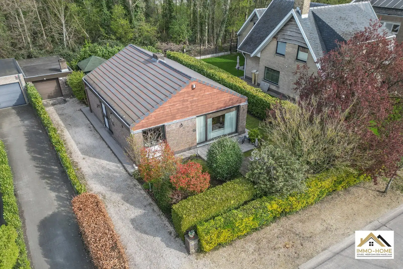 Charmante bungalow op topligging in woonwijk  foto 28