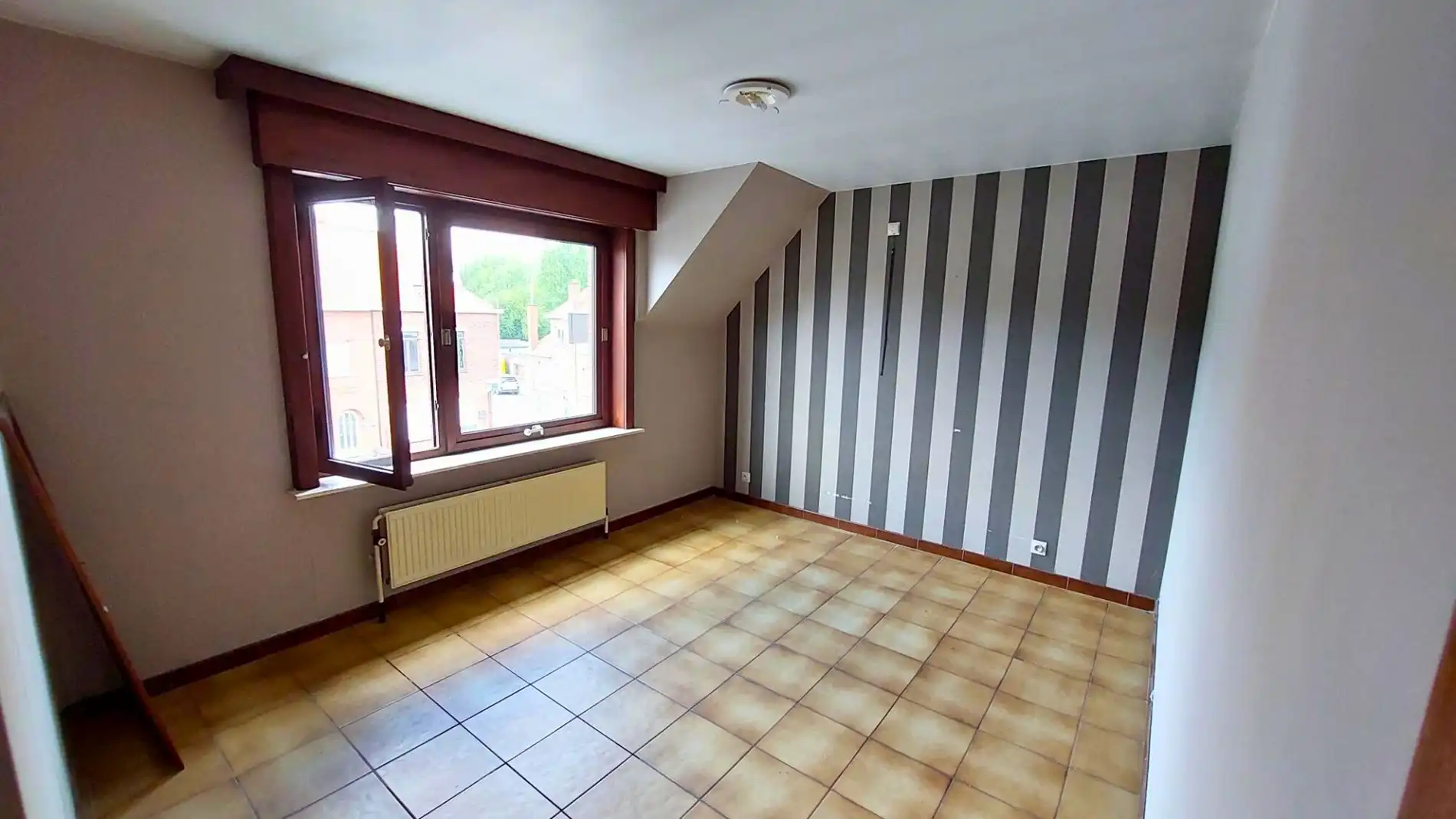 Ruim appartement met 2 slpks + garage foto 12