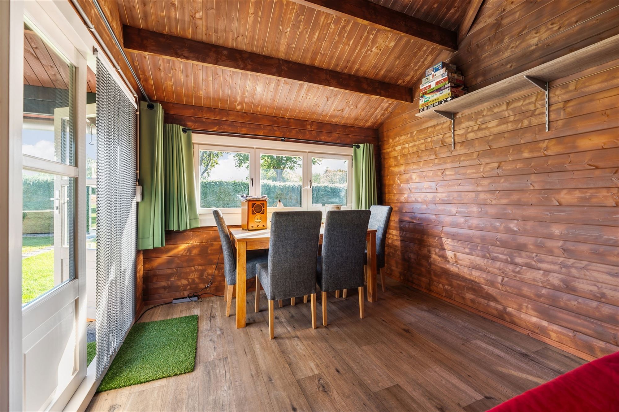 GERENOVEERDE INSTAPKLARE WONING OP 1726M2 TEGEN NATUURGEBIED! foto 25