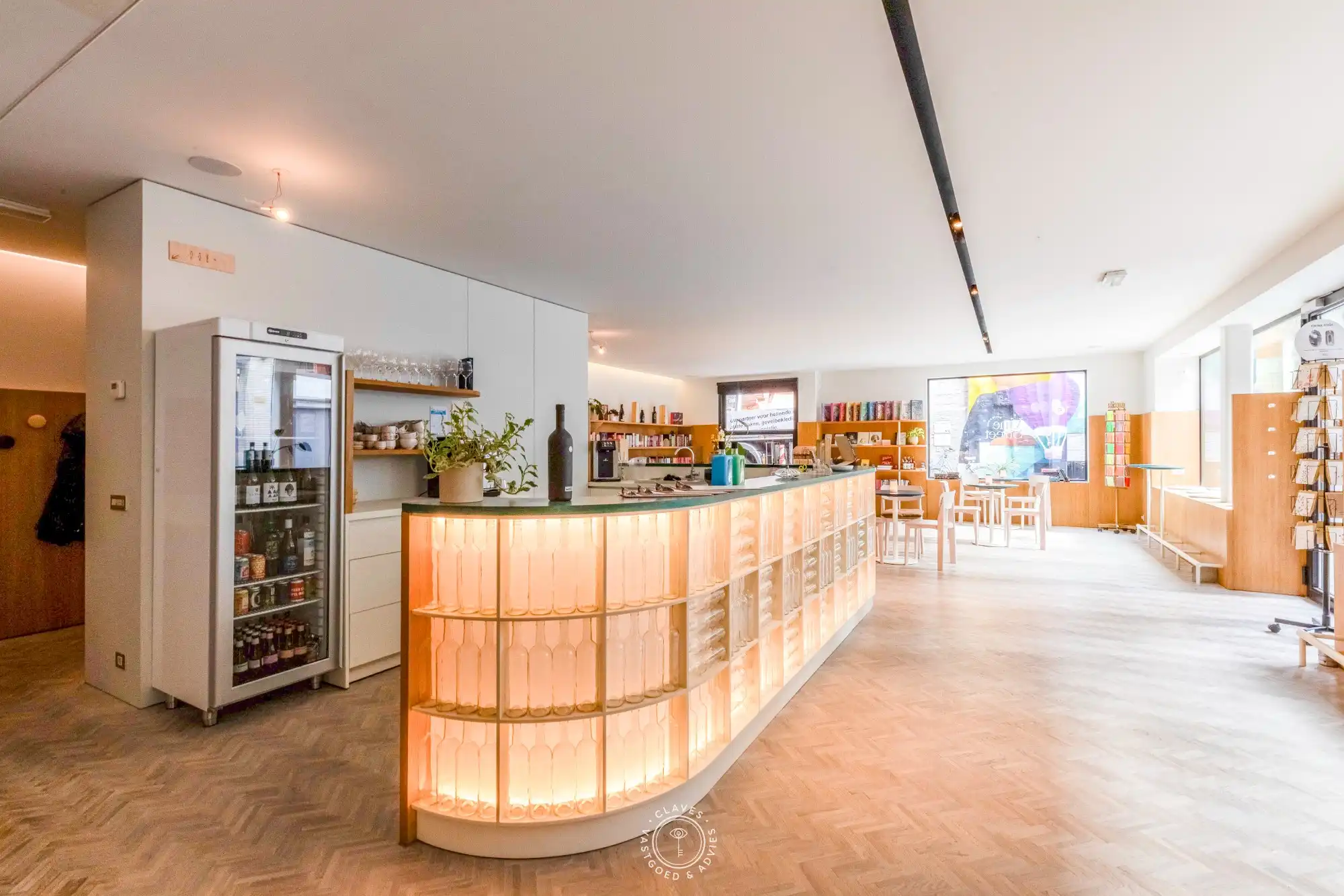 Veelzijdig en instapklaar handelspand met veel potentieel op een topligging foto 7