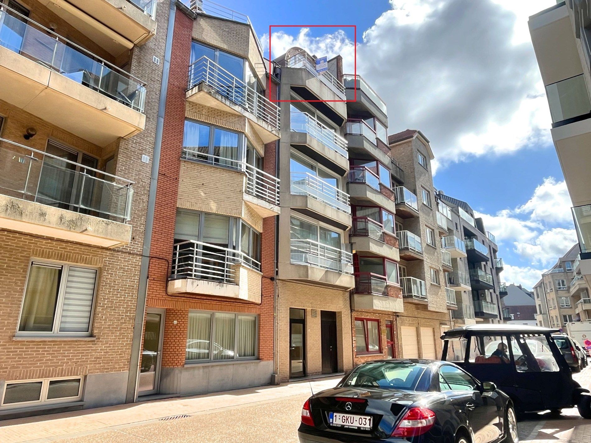 Duplex appartement op een goede locatie te Heist-aan-Zee foto {{pictureIndex}}