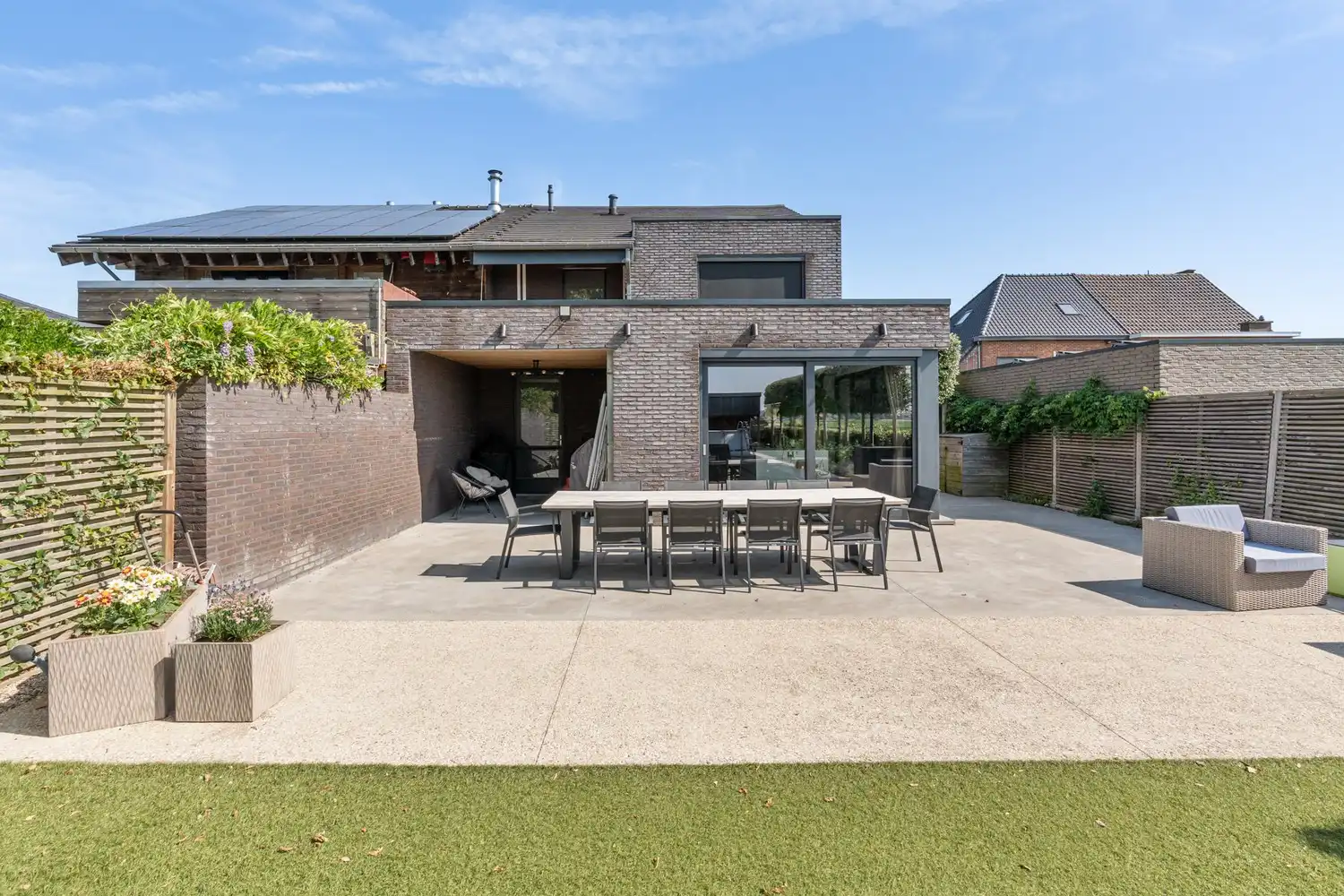 Instapklare en energiezuinige halfopen bebouwing met zuidgerichte tuin en vrij uitzicht op het groen! foto 11