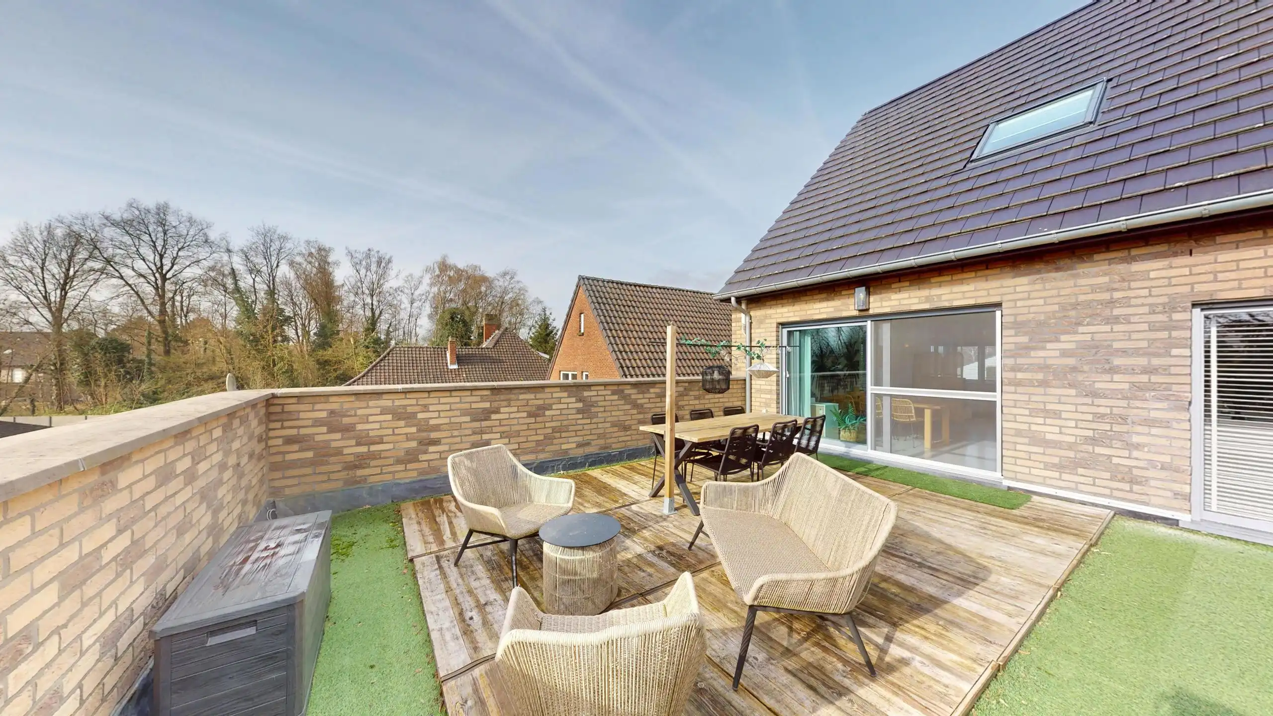 Ruim duplex app met 5 slpks, met prachtig terras en tuin! foto 35