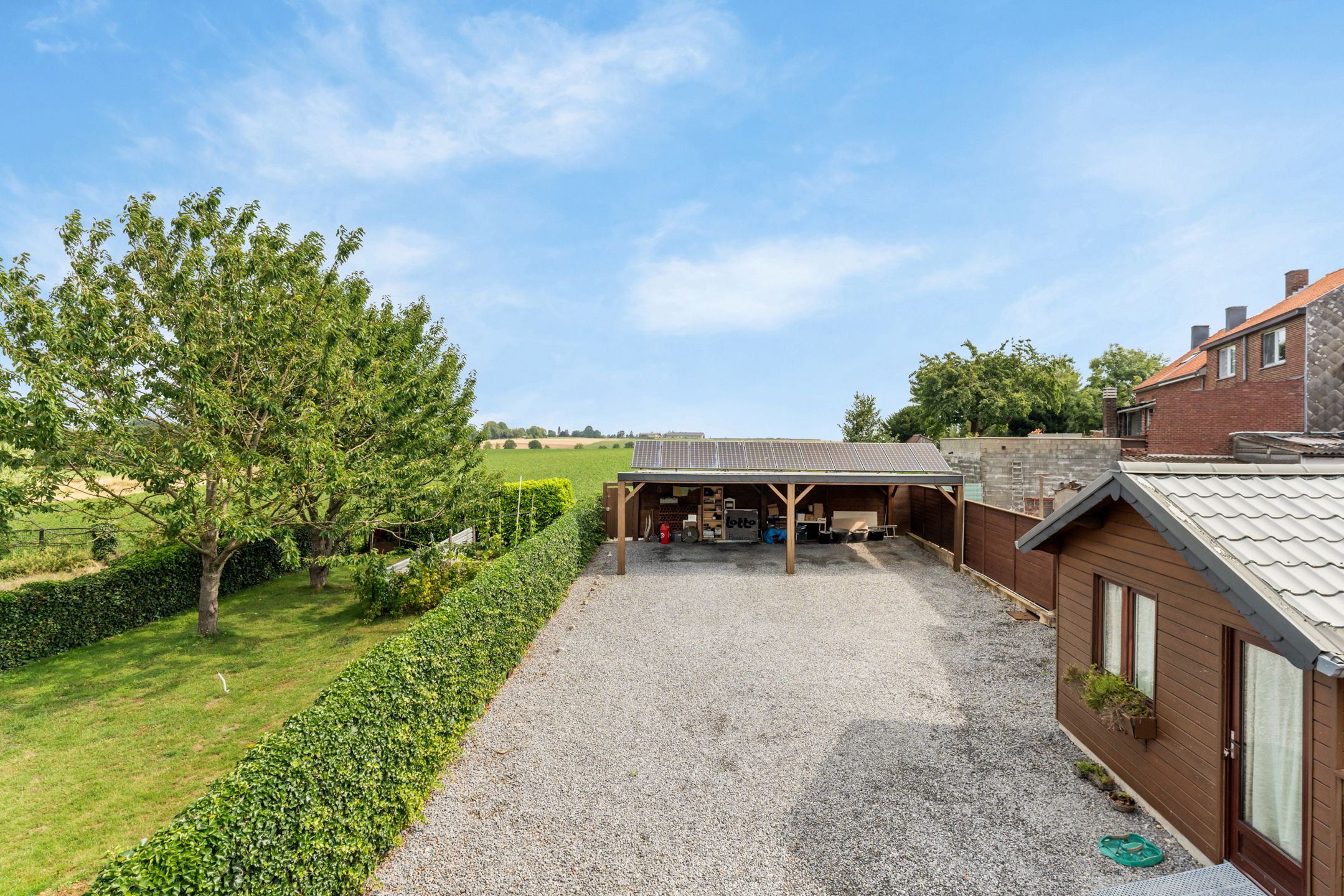 Veelzijdige woonst met eindeloos potentieel foto 3