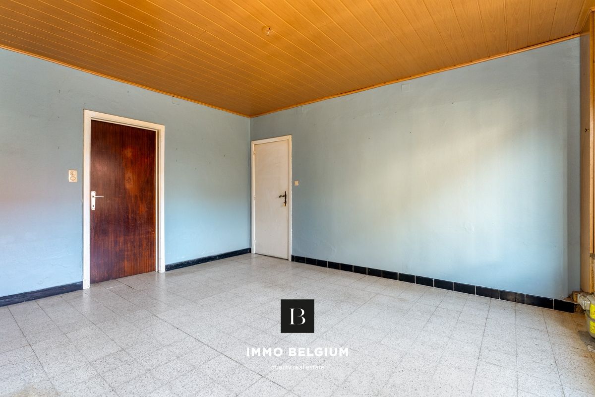 Te renoveren woning in Vlissegem foto 3