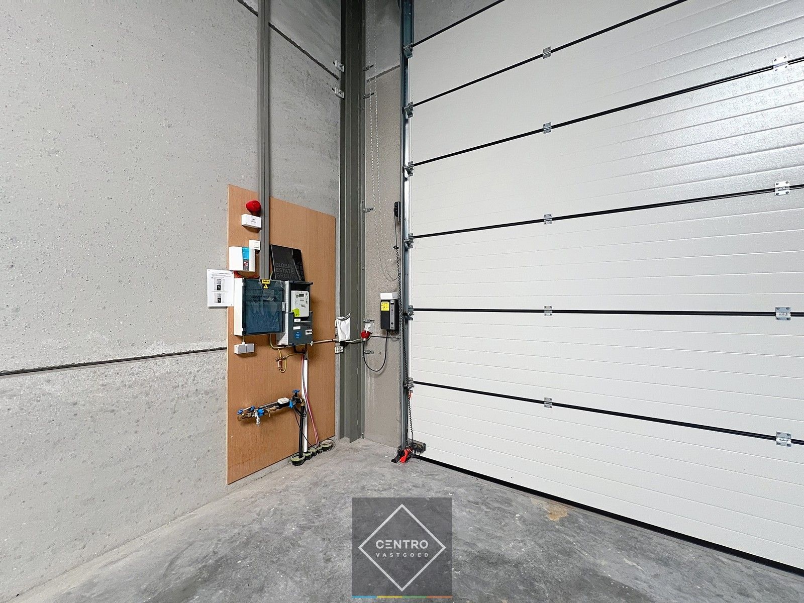 Nieuwbouw KMO-unit (± 225m²) met 3 parkeerplaatsen op bedrijventerrein "Het Stoomtuig". Vlotte verbinding Ring Roeselare/E403 ! foto 12