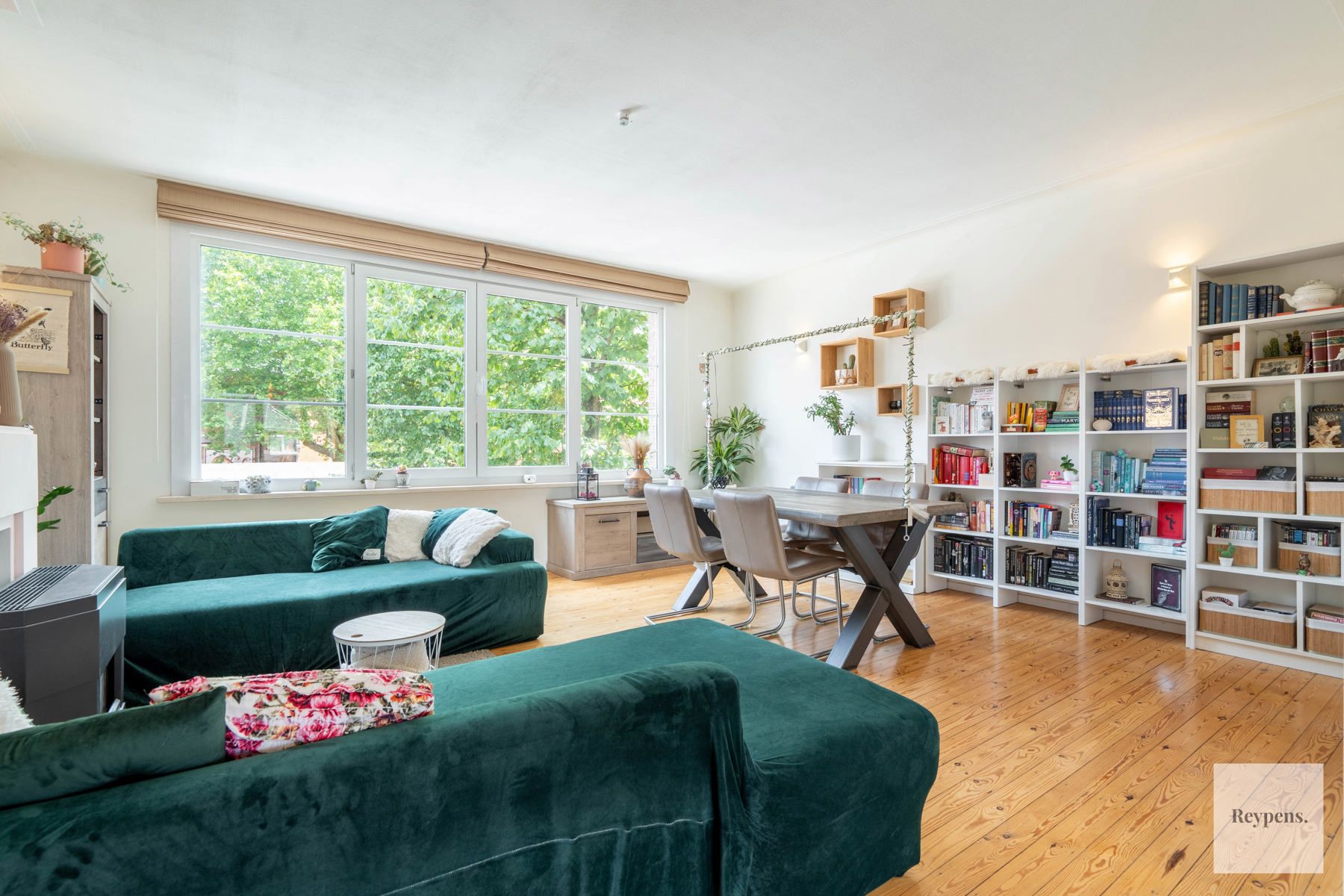 Ruim appartement in het hartje van het centrum! foto 7