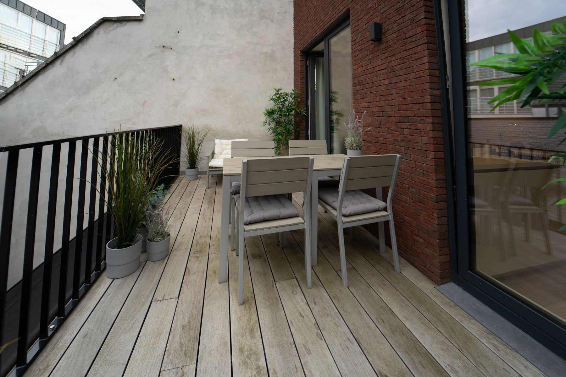 Prachtig en ruim huis met vier terrassen en bureelruimte in hartje Gent foto 28