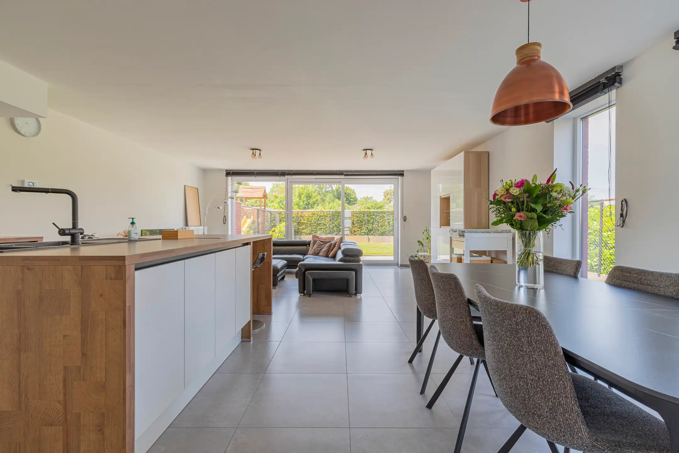 WICHELEN - Recente, perfect instapklare woning met 4 kamers foto 12