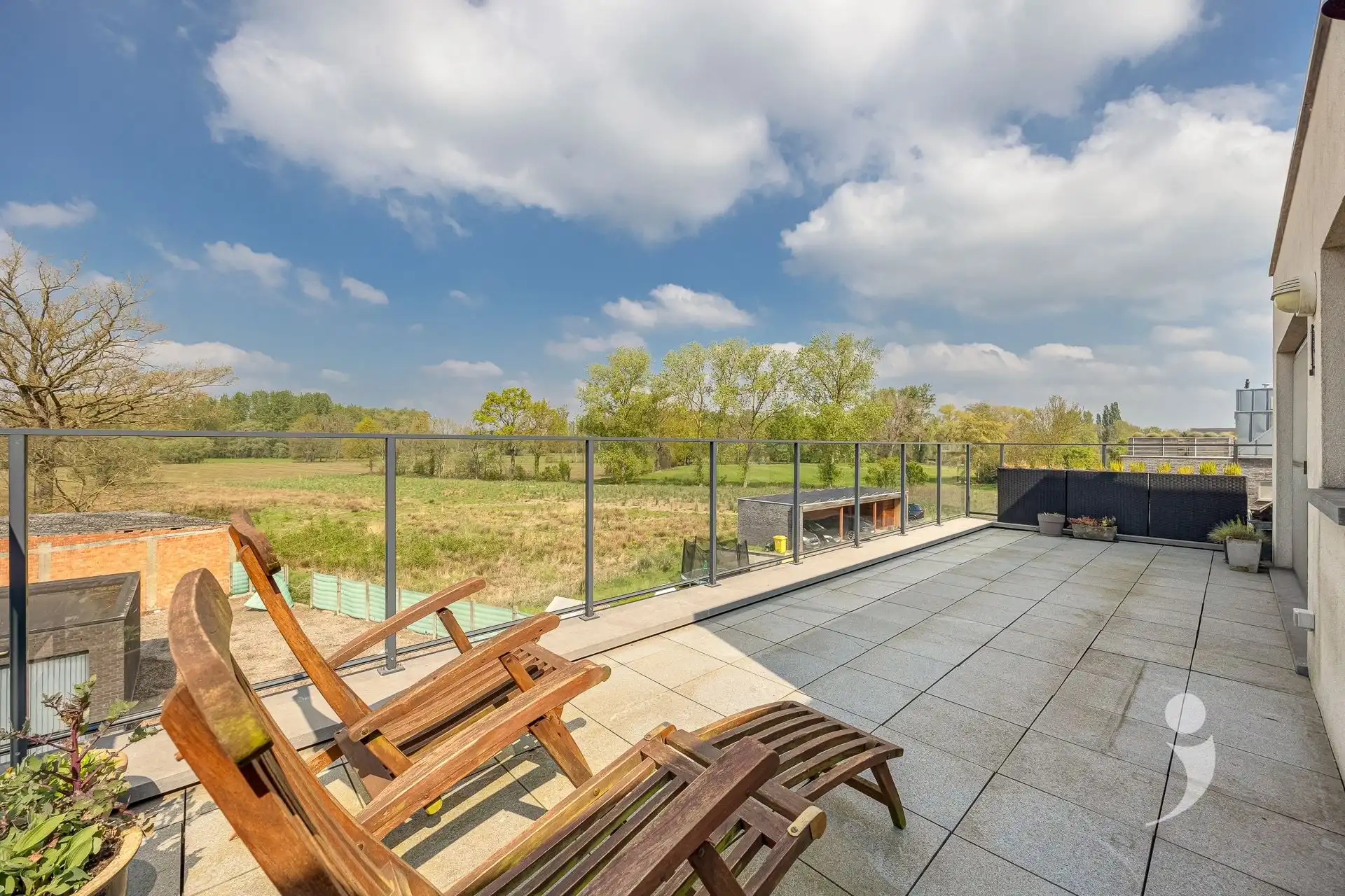 Ruim appartement op een toplocatie!  foto 26