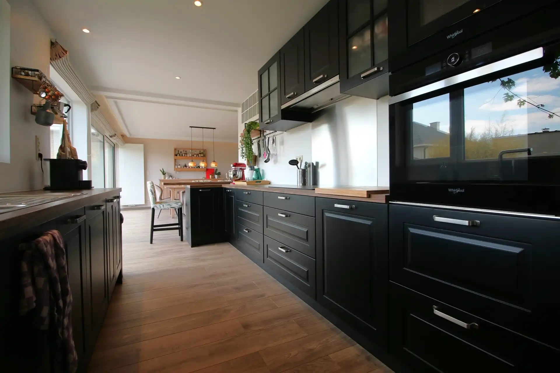 Knap gerenoveerde woning in rustige wijk foto 12
