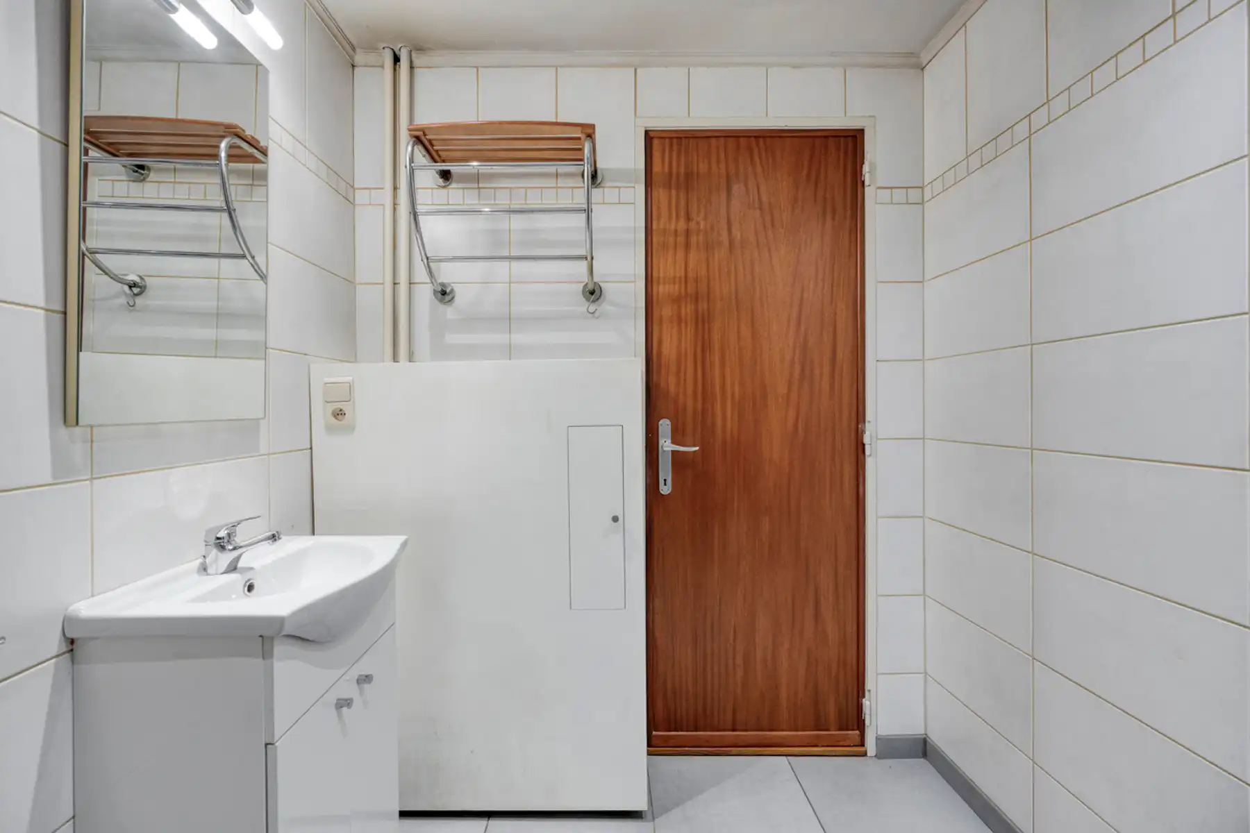 Ruim en lichtrijk appartement met 2 slaapkamers. foto 12