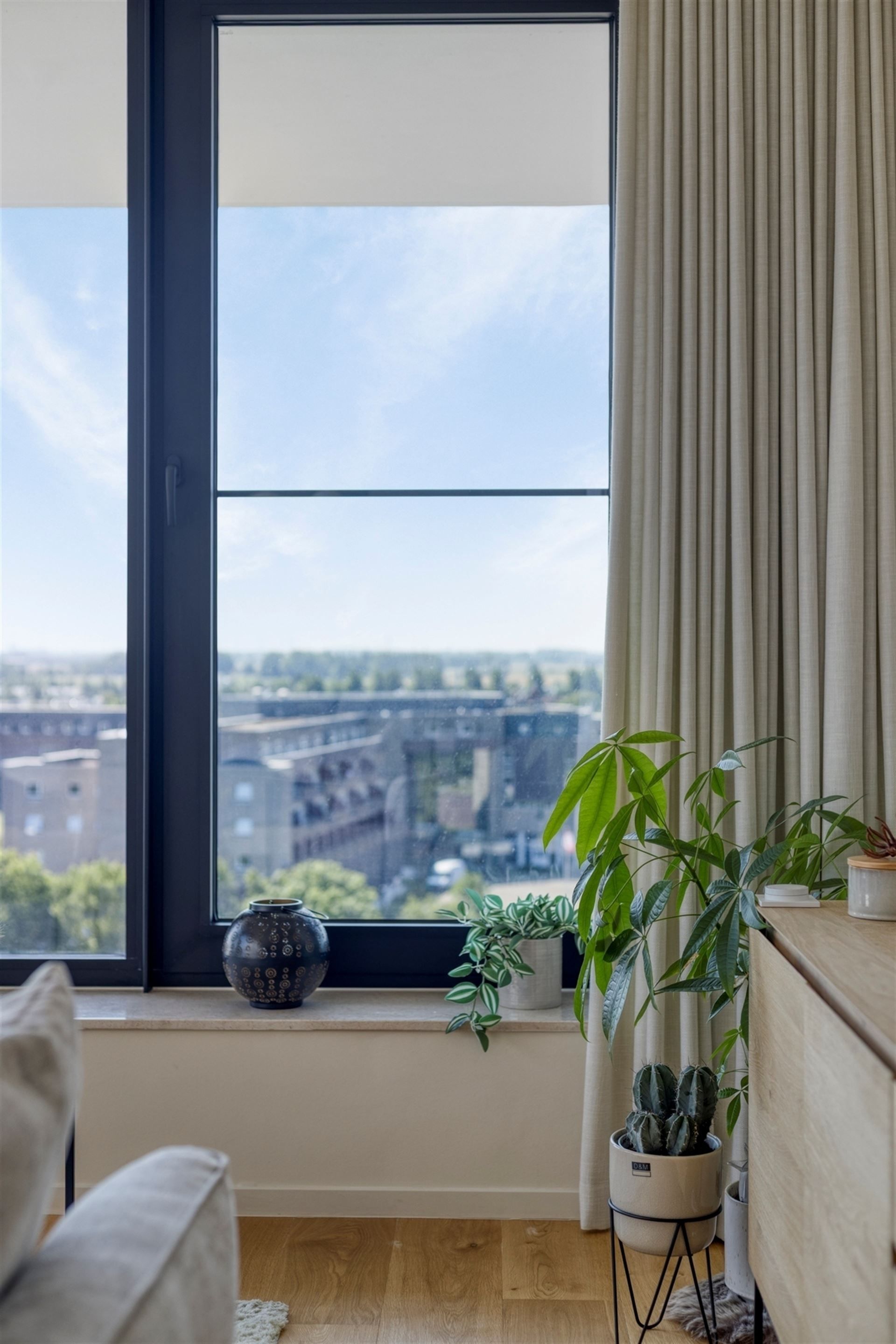 INSTAPKLAAR / ZONNIG  foto 22