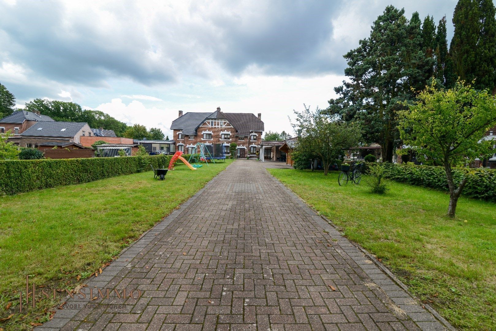 Betoverende halfopen woning in historische Eisden-Tuinwijk foto 27