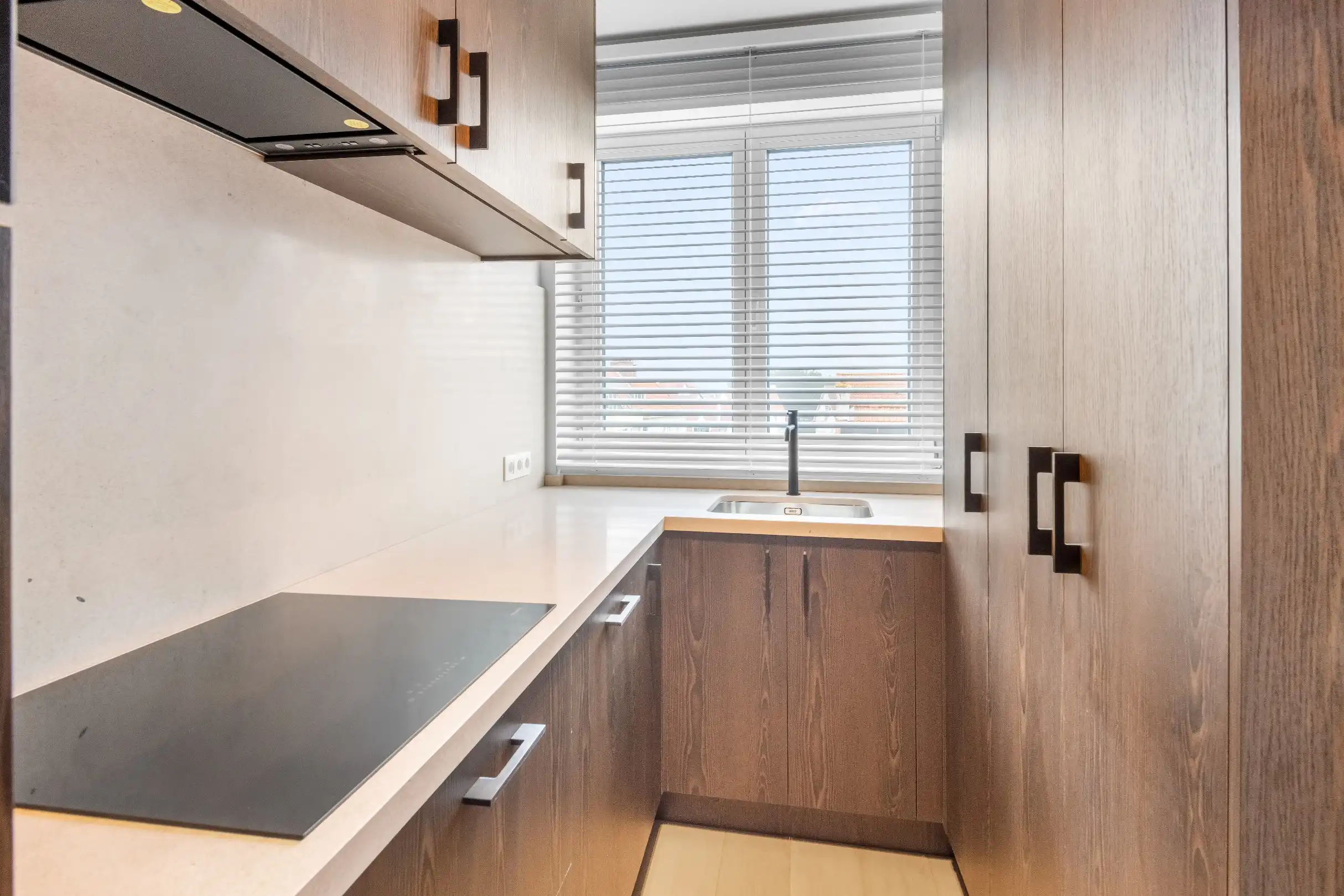 Luxueus gerenoveerd appartement met prachtig OPEN ZICHT. foto 7