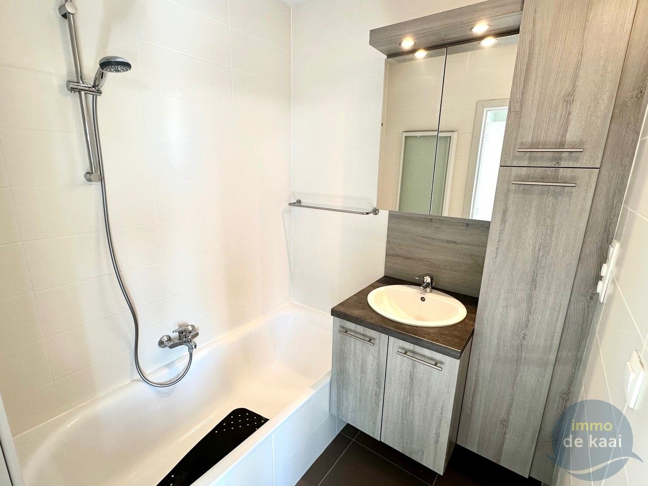 Ruim appartement op de Kaai met open zicht op de vaargeul foto 11