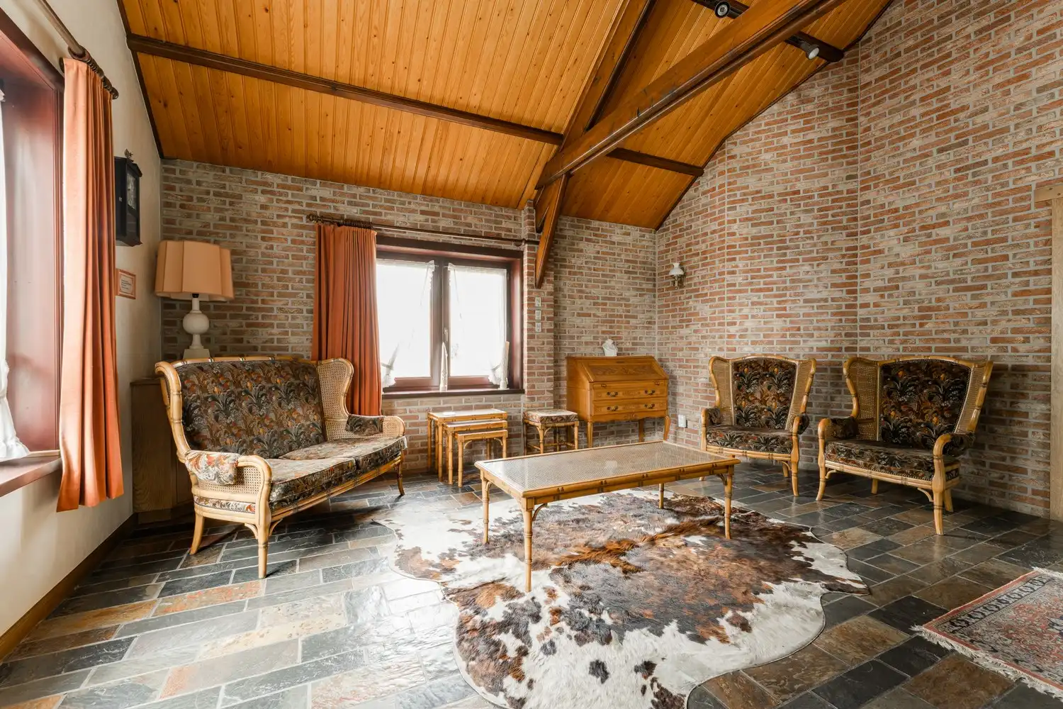 armante woning met karaktervolle architectuur in hartje Hamont-Achel - Posthoornstraat 13 foto 4