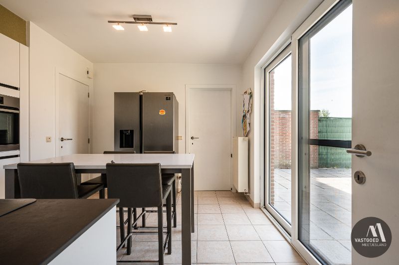 Instapklare woning op 433m² te Maldegem foto 8