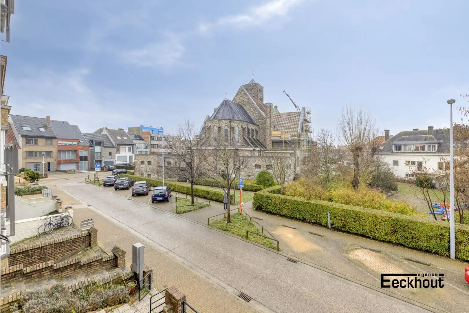 Charmant appartement met mooi zicht op wandelafstand van de zee! foto 12