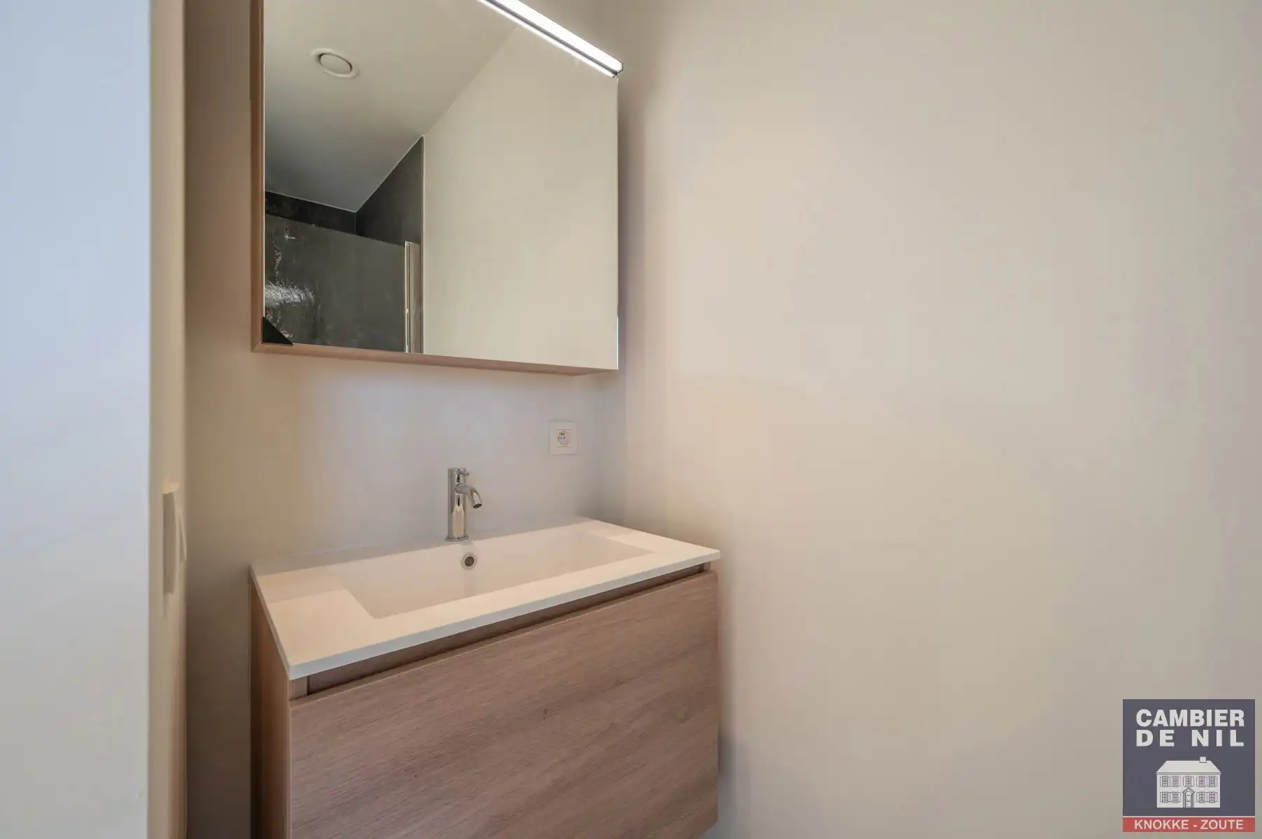 Nieuwbouw - ongemeubelde koppelvilla in rustige,  residentiële wijk te Knokke-Heist  foto 24