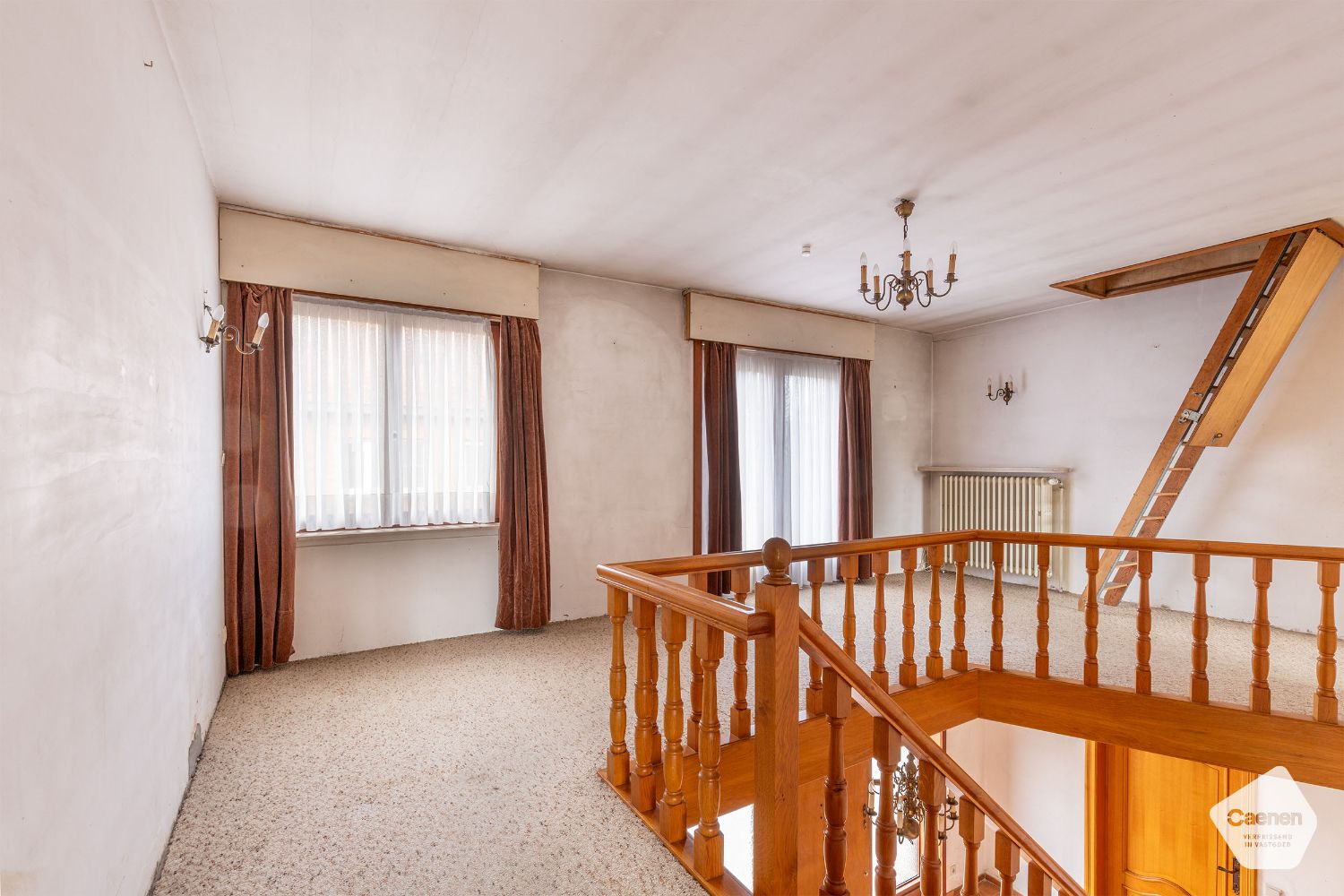Wonen en werken in het hart van Ruddervoorde ! Deze woonst omvat 5 slaapkamers & 2 garages! foto 10