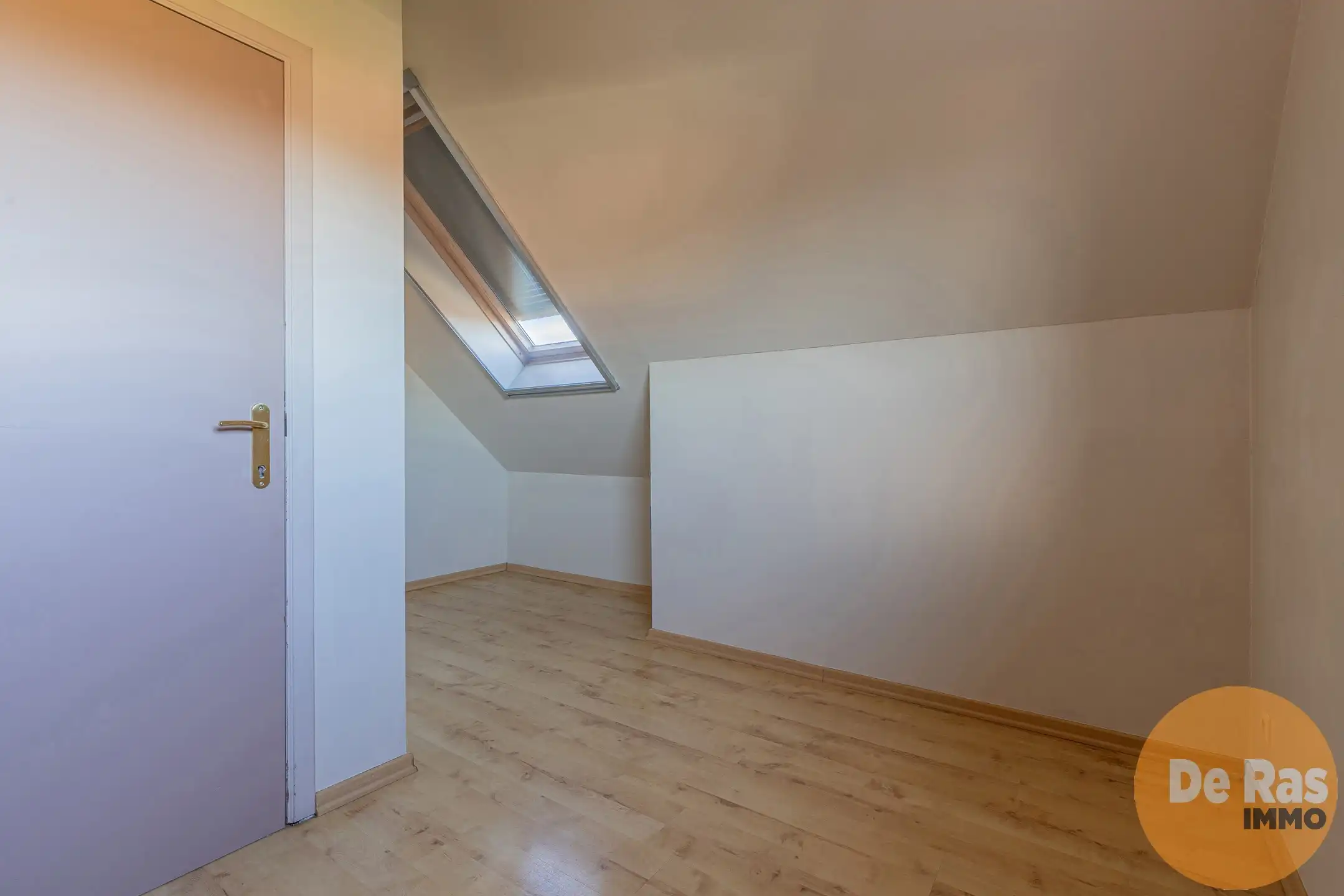 WICHELEN - Rustig gelegen instapklare woning met tuin foto 12