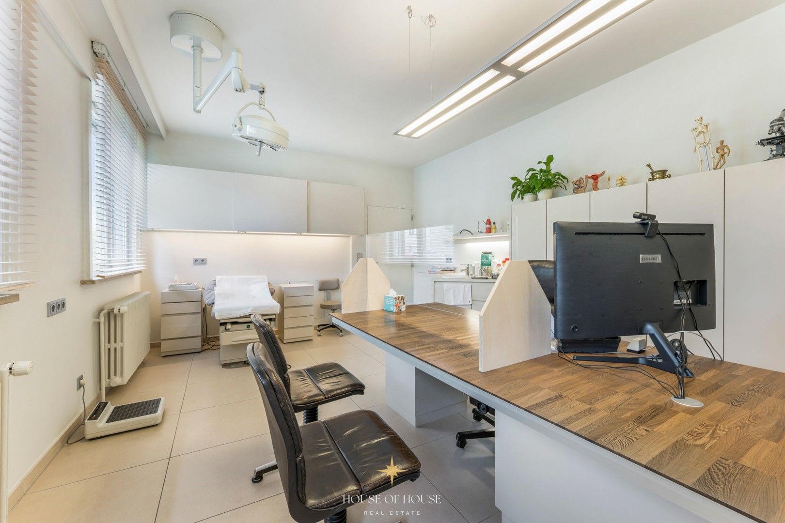 Exclusieve villa met privépraktijken in Sint-Andries foto 14