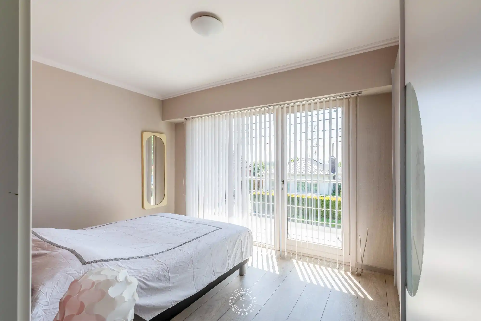 Ruime halfopen bebouwing met weiland op 6029 m² foto 14
