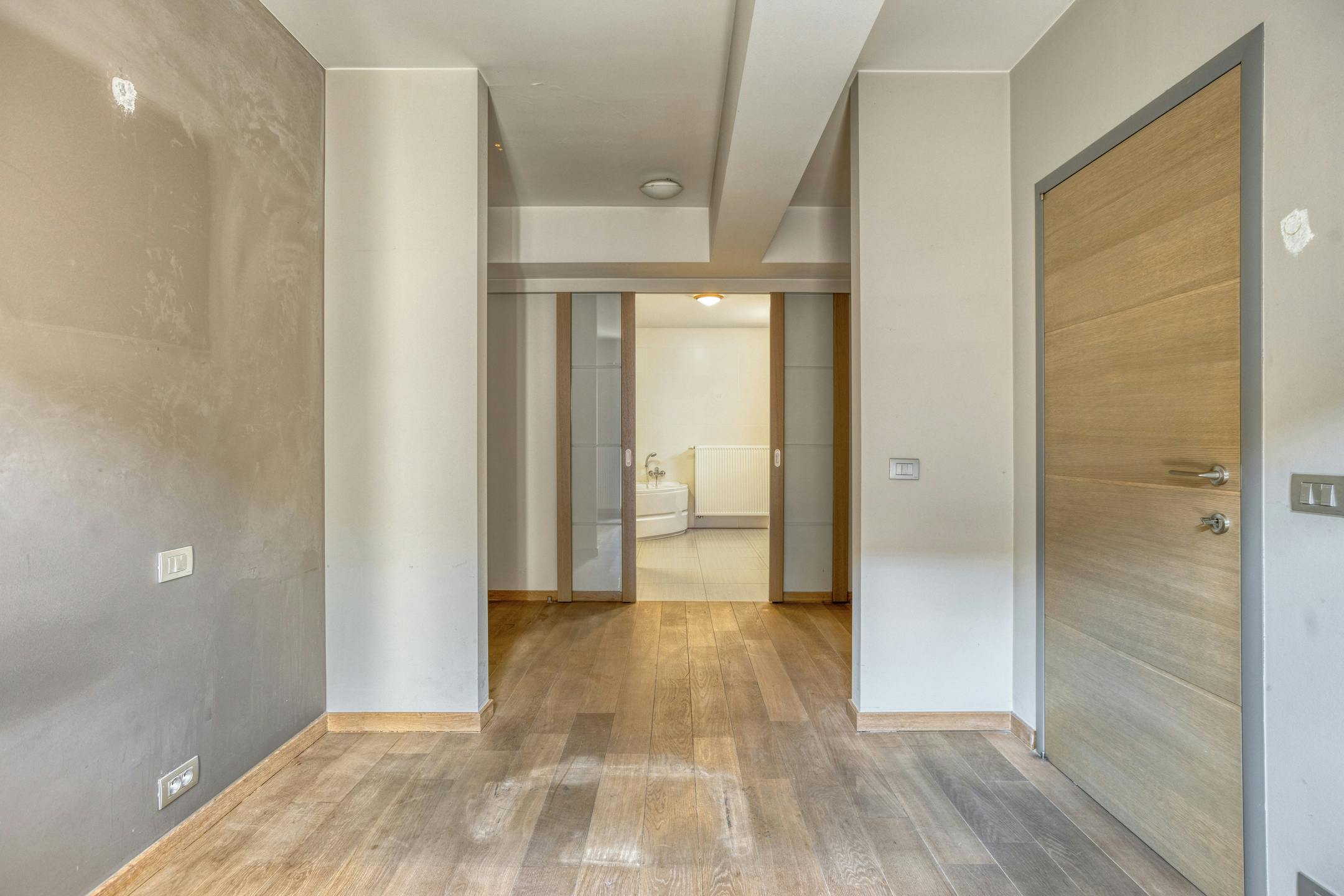 Lichtrijk 2-slpk app. met 2 terrassen in hartje Roeselare foto 10