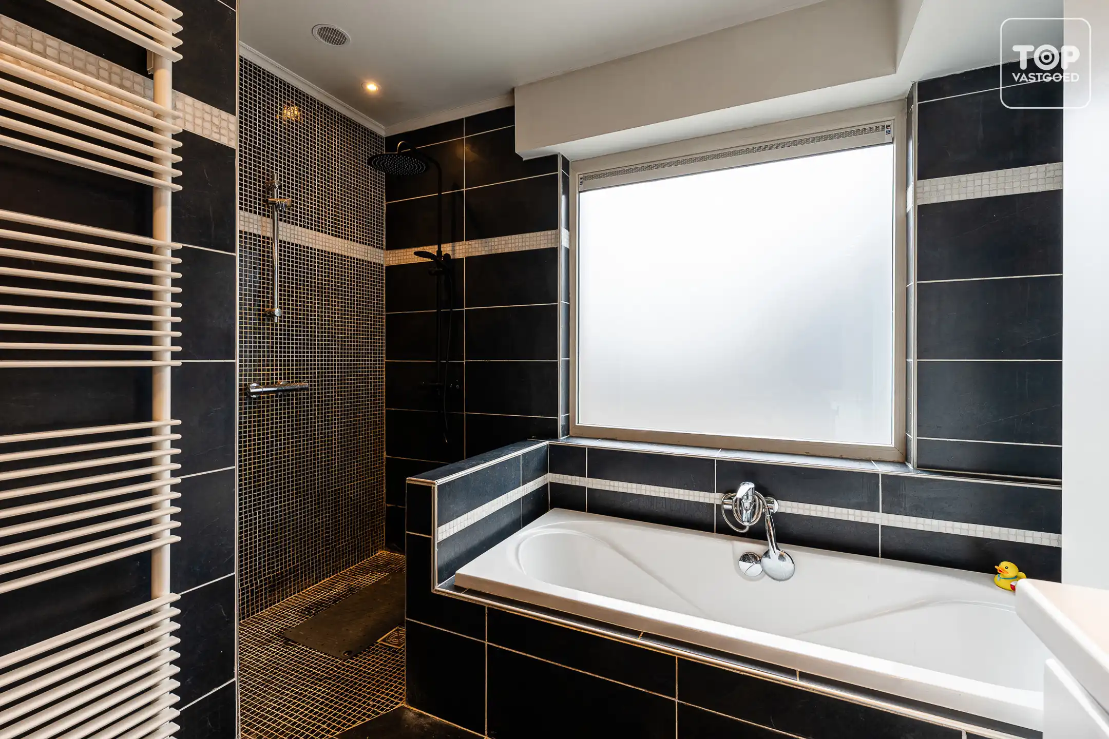 Instapklare woning met 2 slaapkamers op een uitstekende en goed bereikbare locatie foto 15